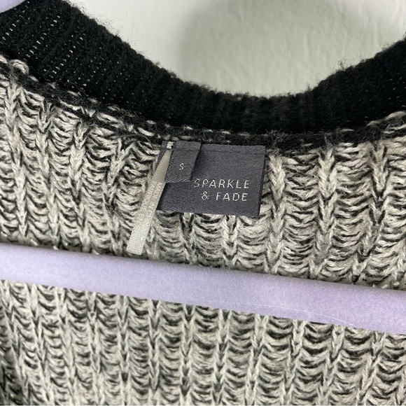 Sparkle & Fade Oversized Gray & Black Cardigan Sweater - Picture 3 of 6